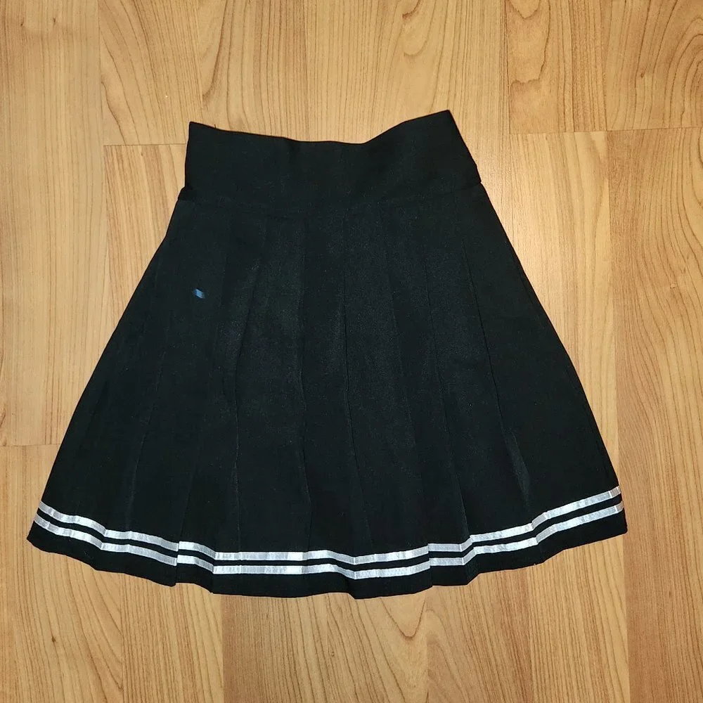 Girls School Girl Pletted Skirt || Sm || EUC